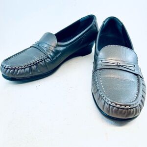 SAS Tripad Comfort Gray Pewter Easier Moccasin Low Wedge Heel Loafer 9 Medium